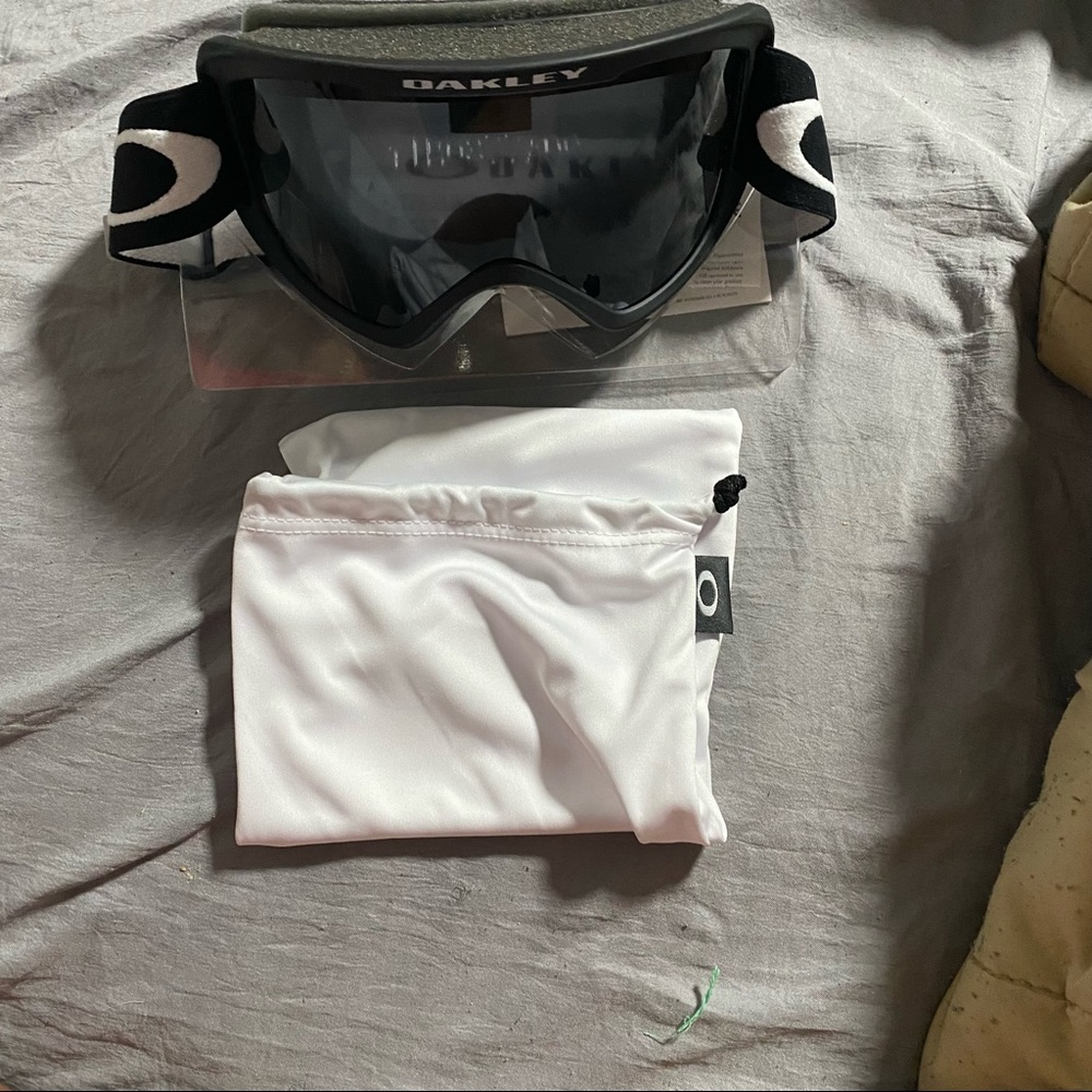 New goggles - Picture 2 of 5